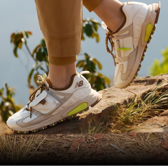 New Balance XFigs  X-Racer Utility Cream and Brown Chunky Sneakers size 10 - Picture 1 of 6